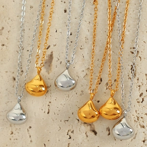 Minimalist Polished Teardrop Pendant Necklace Stainless Steel Thin Chain Waterdrop Charm Fashion Jewelry For Women Everyday Wear