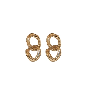 Elegant gold-plated geometric interlocking chain loop earrings for women's daily style