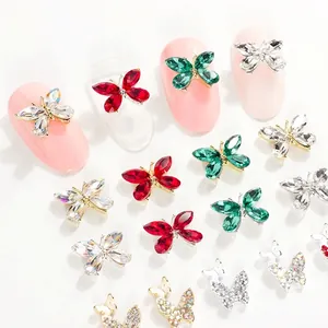 Abalorios de lazo con cristales para manicura en colores esmeralda, rubí y AB en blanco