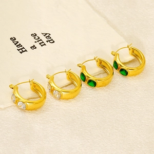 Polished 18K gold-plated chunky hoop earrings with emerald and clear zircon stones
