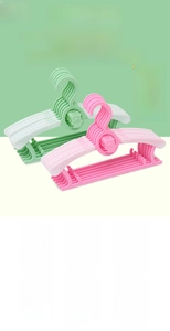 Detail of adjustable cartoon baby hangers with non-slip hooks and expandable arms