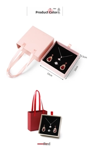 Three-piece jewelry box set with necklace and earrings, dimensions 10x10x3.5cm