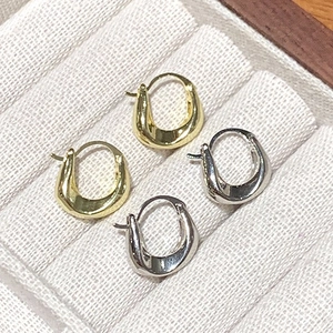 Minimalist 18K gold plated U-shaped geometric earrings in gold and silver set