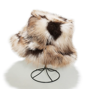 Faux fox fur bucket hat with leopard print gradient design for winter warmth