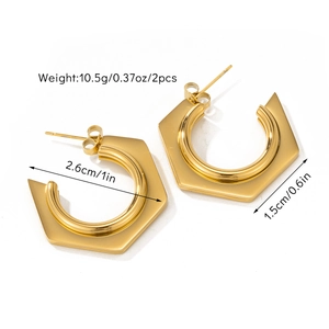 Detail shot of geometric 18k gold plated stainless steel earrings with weight and size data