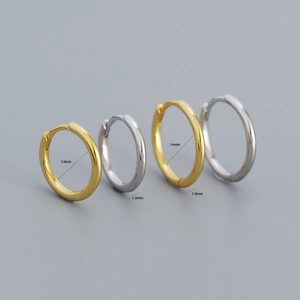 S925 silver hoop earrings in gold and silver finish with 12mm and 14mm size markers