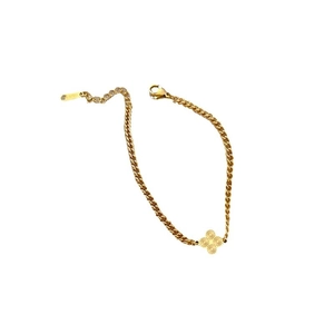Gold stainless steel four-leaf clover pendant bracelet with minimalist chain link design