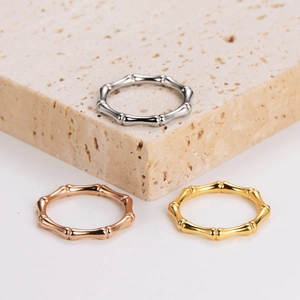 Minimalistische Ringe im Bambus-Design aus Edelstahl in Silber, Roségold und Gold