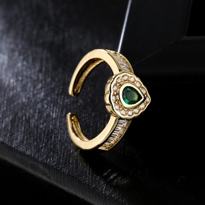 Vintage water drop geometric open ring with green zircon and 18K gold plating