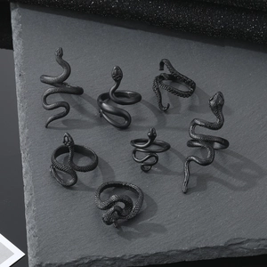 Gothic Snake Ring Black Alloy Matte Punk Octopus Tentacle Wing Adjustable Finger Jewelry For Men Women