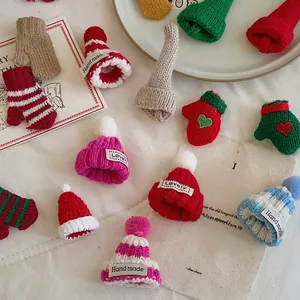 Miniature knitted Christmas hats and gloves for DIY crafts and gift decorations