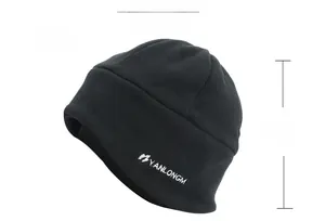 Detail view of a 90g black fleece balaclava with Yanlongm logo and 20cm height specs