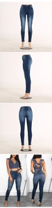 Vues détaillées du jean skinny déchiré bleu foncé montrant l'ajustement de face et de dos