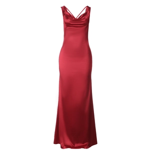 Elegantes rotes rückenfreies Abendkleid aus Satin mit Neckholder-Ausschnitt