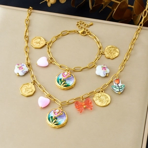 Vintage Enamel Flower Butterfly Necklace And Bracelet Stainless Steel Heart Charm Elegant Retro Jewelry For Women