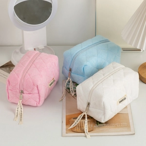 Quilted Plush Cosmetic Bag Rhombus Towel Fabric Makeup Organizer Large Capacity Travel Toiletry Wash Pouch For Women Sweet
