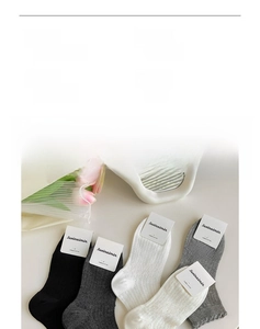 Detailed size chart and product specifications for lace mesh Mary Jane crew socks