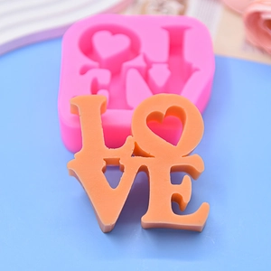 3D LOVE heart silicone mold for baking, car aromatherapy, and DIY fondant crafts