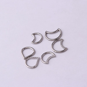 Anneaux de piercing 16G en acier inoxydable en forme de lune avec cristaux clairs