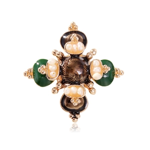 Vintage Baroque Cross Brooch With Alloy Enamel And Imitation Freshwater Pearl Suit Lapel Pin Jewelry For Women Men