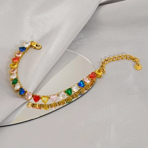 Colorful heart-shaped zircon tennis bracelet in gold stainless steel with lobster clasp