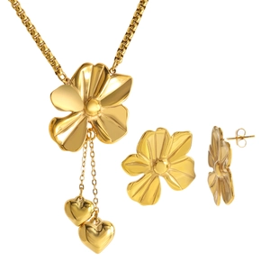 Gold-plated floral necklace and heart-shaped earring set with vintage aesthetic