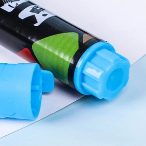 Sky blue refillable whiteboard marker with durable plastic shell for teachers and office use