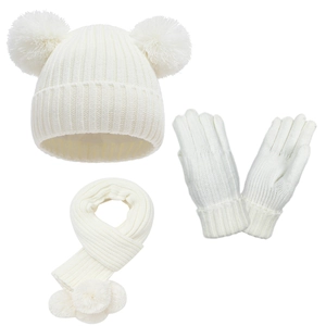 Weißes Kinder-Winterset mit gestrickter Bommelmütze, passendem Schal und Fingerhandschuhen