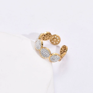 French vintage style hollow circle gold ring with sparkling cubic zirconia inlay