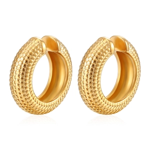 Polished 18K gold-plated hoop earrings featuring a stylish snakeskin texture for women