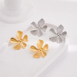 Statement Flower Stud Earrings Stainless Steel 18K Gold Plated Textured Five Petal Vintage Elegant Jewelry For Women