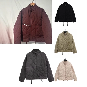 Quilted zip-up jacket with stand collar and large pockets in five casual colors