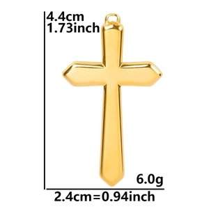 Detailed dimensions of a 18k gold plated stainless steel cross pendant with 4.4cm height