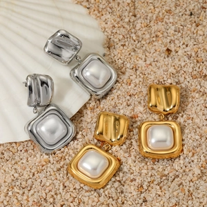 316L stainless steel geometric square pearl drop earrings in gold and silver finish