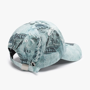 Adjustable camouflage baseball cap in washed blue with retro street style design