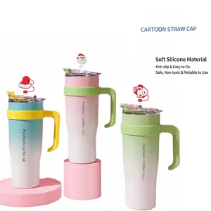 Gradient coffee cups with 10mm Christmas silicone straw covers in a creative festive set
