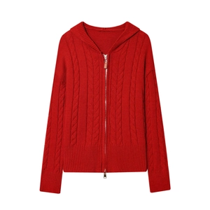Cardigan à capuche rouge chic avec motif torsadé classique et double fermeture éclair