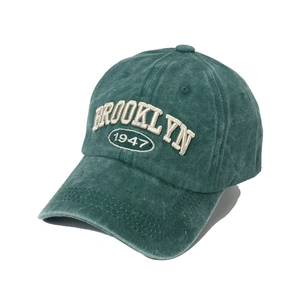 Casquette de baseball rétro en coton lavé vert avec broderie Brooklyn 1947 style vintage