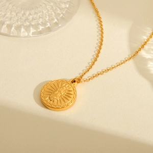 18K gold plated stainless steel necklace featuring a circular Virgin Mary pendant