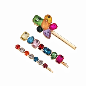 Drei elegante bunte Strass-Haarklammern auf Goldbasis für modisches Damen-Styling