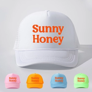 Sunny Honey Print Trucker Hat Mesh Baseball Cap Breathable Sun Shade Adjustable Retro Polyester Sporty Hat