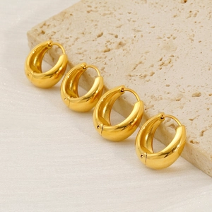 Orecchini A Cerchio Minimalisti Placcati Oro 18K Acciaio Inossidabile Goccia D'acqua Huggie Lucido Liscio Gioielli Per Donna