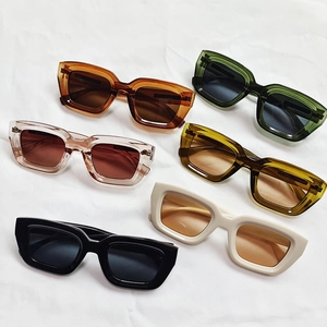 Retro Cat Eye Sunglasses Women UV400 Protection Square PC Frame Vintage Fashion Outdoor Eyewear Trendy