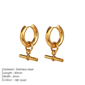Boucles d'oreilles pendantes en forme de T en acier inoxydable plaqué or 18 carats