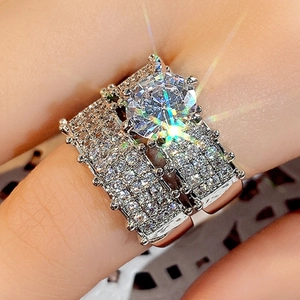 Luxurious double-layer silver wedding ring set with large round-cut zircon and pave diamonds