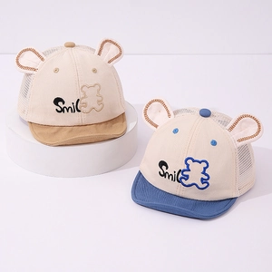 Atmungsaktive Baby Bär Netzkappe mit weichem Schirm und 3D Ohren Design Sommerhut