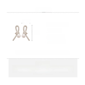 Detail specifications of knot pearl earrings with copper and zircon crystal materials