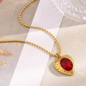 Retro French Heart Pendant Necklace Gold Plated Stainless Steel Red Gemstone Hammered Texture Round Bead Chain Women