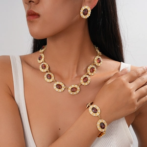 Vintage Palace Style Gold Alloy Red Rhinestone Oval Floral Necklace Bracelet Earrings Set Retro Luxury Enamel Court Jewelry For Women