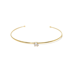 Minimalist 18K gold-plated C-shaped collar necklace featuring a central sparkling diamond